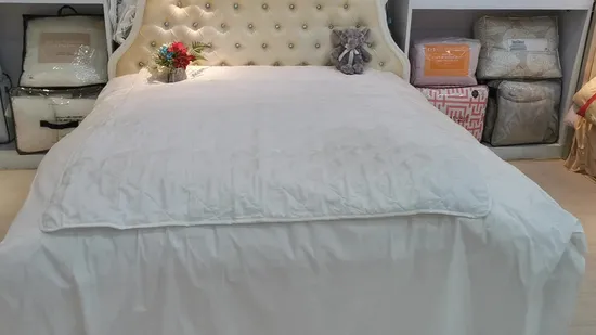 Terry Hypoallergy and Breathable Waterproof Mattress Topper